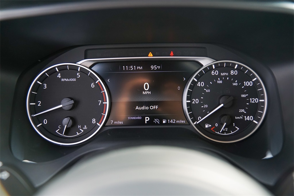 2024 Nissan Rogue SV photo 18