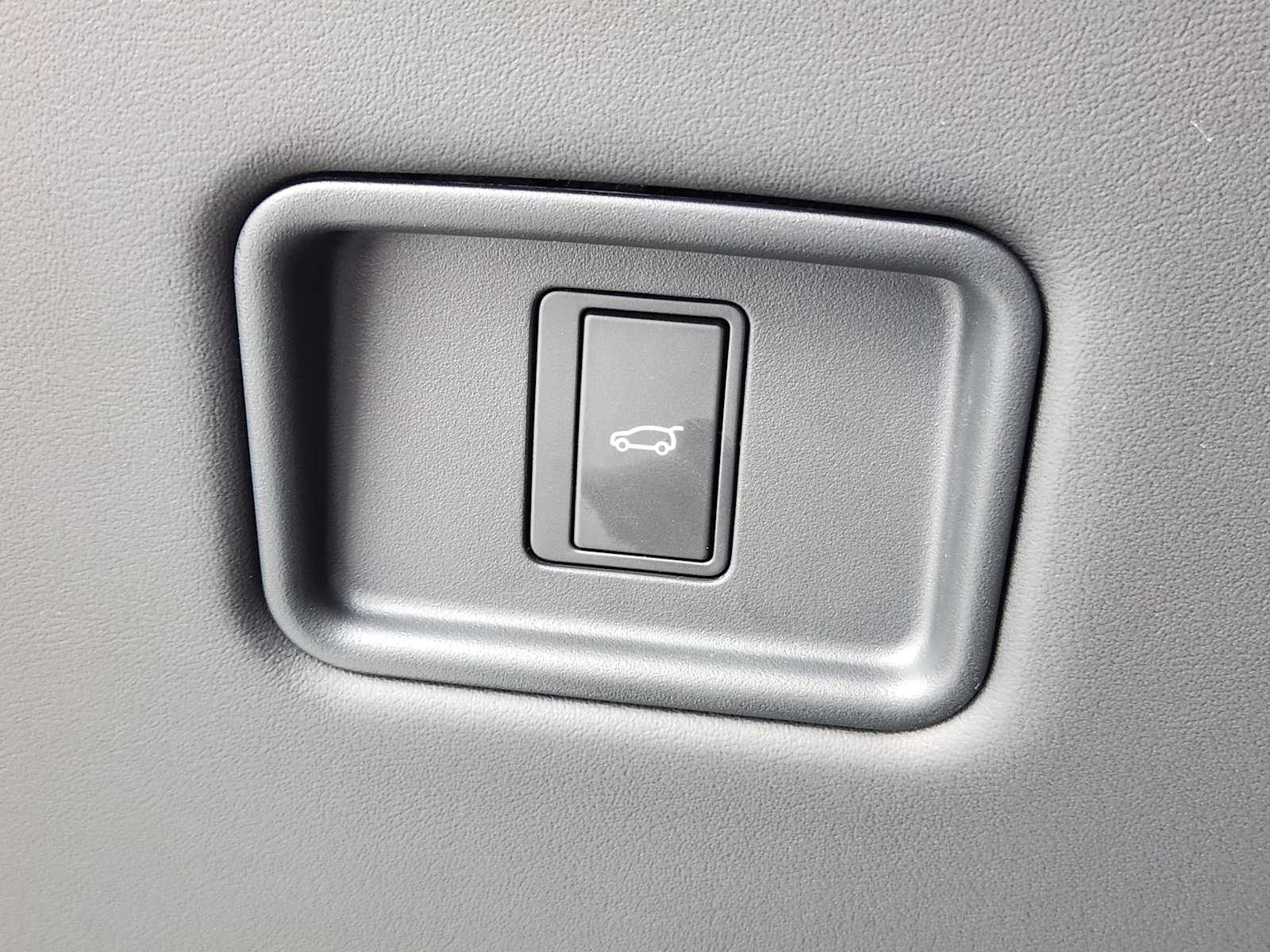 2025 Land Rover Range Rover Sport SE photo 16