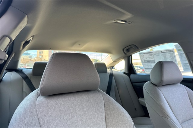 2025 Honda Accord LX photo 8