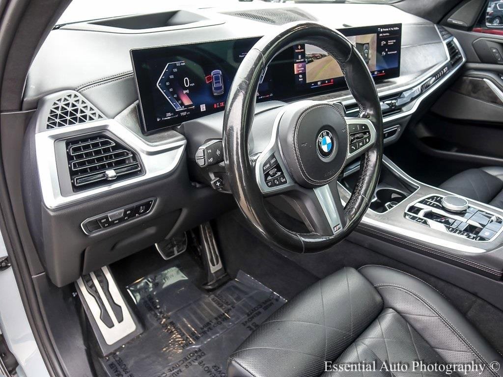 2023 BMW X7 - Image 9