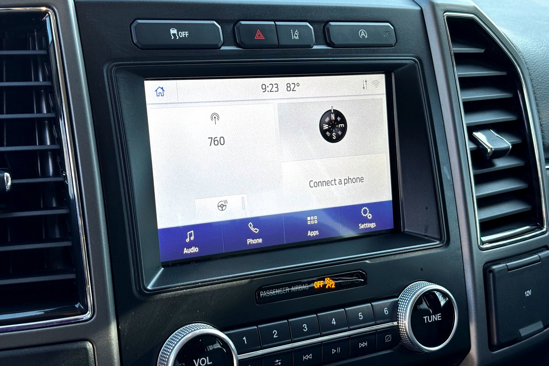 2021 Ford Expedition MAX XLT photo 13