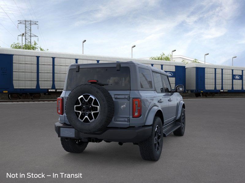 2025 Ford Bronco Outer Banks photo 8