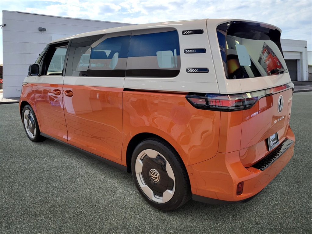 2025 Volkswagen ID. Buzz Pro Plus photo 4