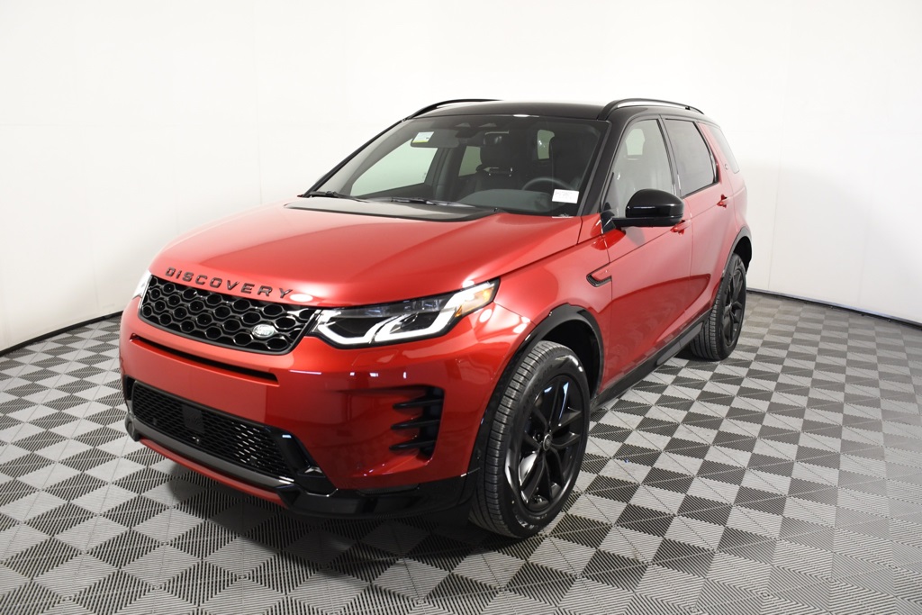 2025 Land Rover Discovery Sport Dynamic SE's photo