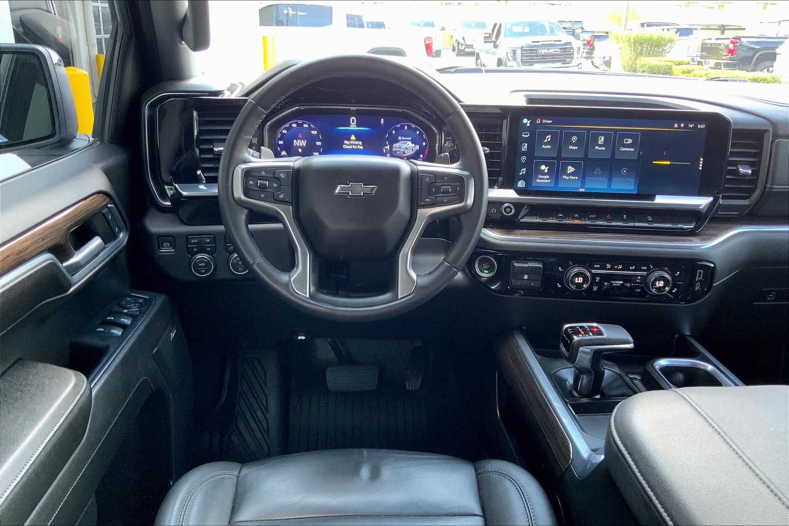2023 Chevrolet Silverado 1500 RST photo 5
