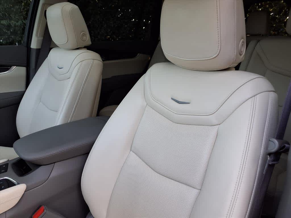 2023 Cadillac XT6 Premium Luxury photo 12