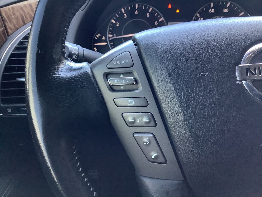 2020 Nissan Armada SL photo 10