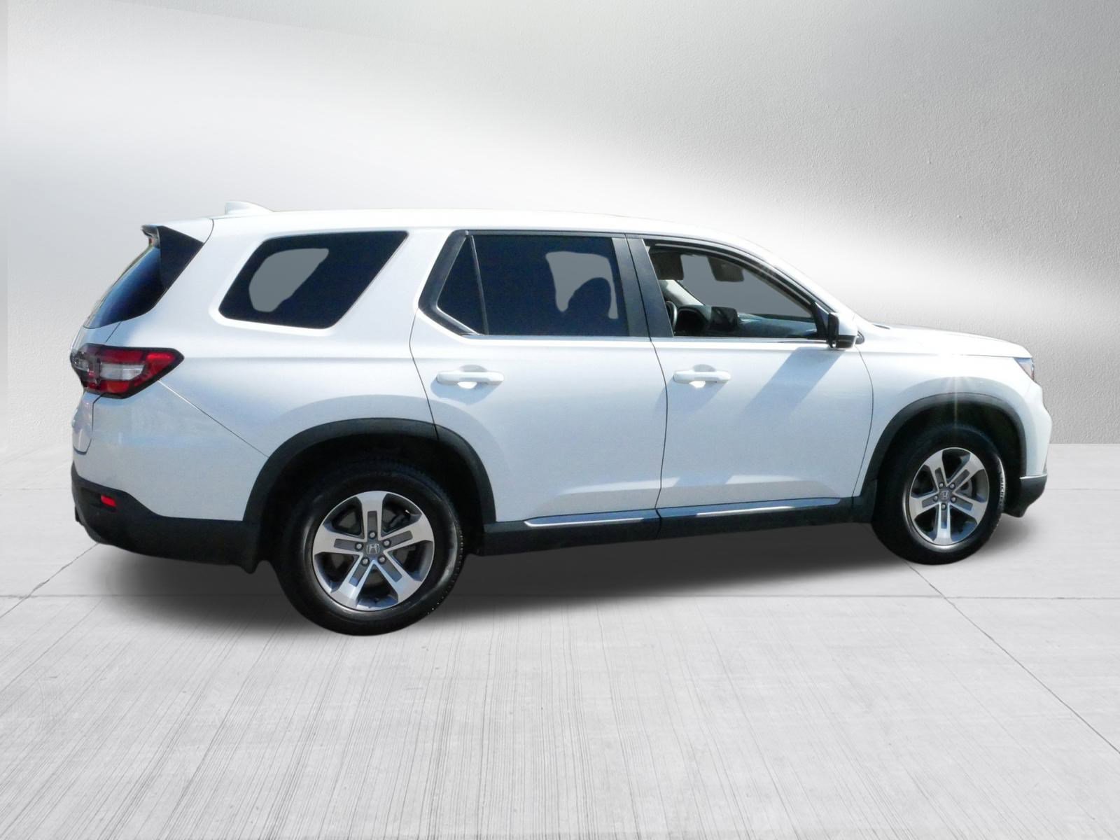 2023 Honda Pilot EX-L photo 7