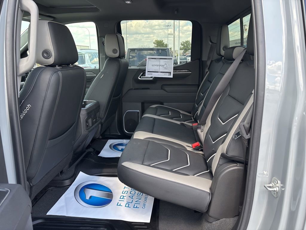 2025 Chevrolet Silverado 1500 RST photo 28