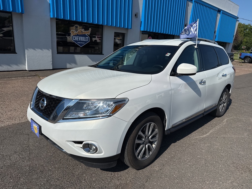 Used 2014 Nissan Pathfinder SL with VIN 5N1AR2MM0EC729457 for sale in Superior, WI