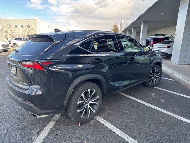 2017 Lexus NX 200t F SPORT Premium photo 3
