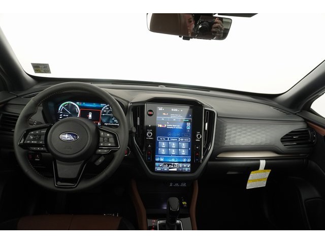 2025 Subaru Forester Touring photo 20
