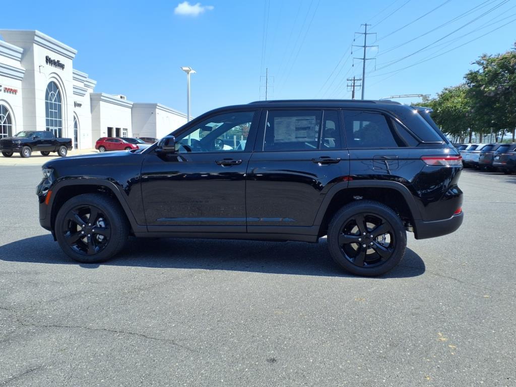 2025 Jeep Grand Cherokee Altitude X photo 10