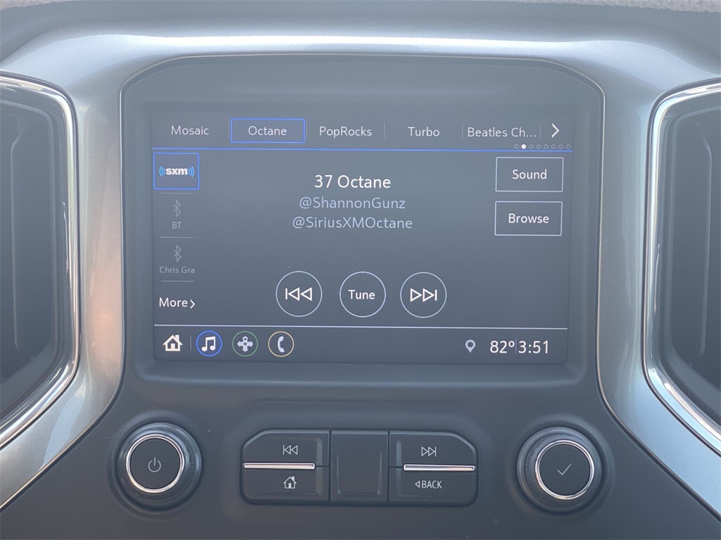 2022 Chevrolet Silverado 1500 LT photo 12
