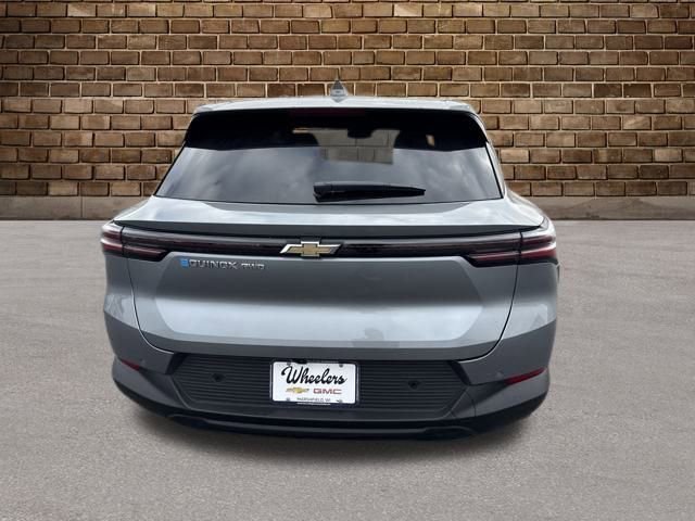 2026 Chevrolet Equinox EV 1LT photo 4