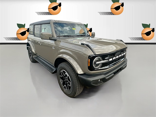 2025 Ford Bronco 4-Door Outer Banks's photo