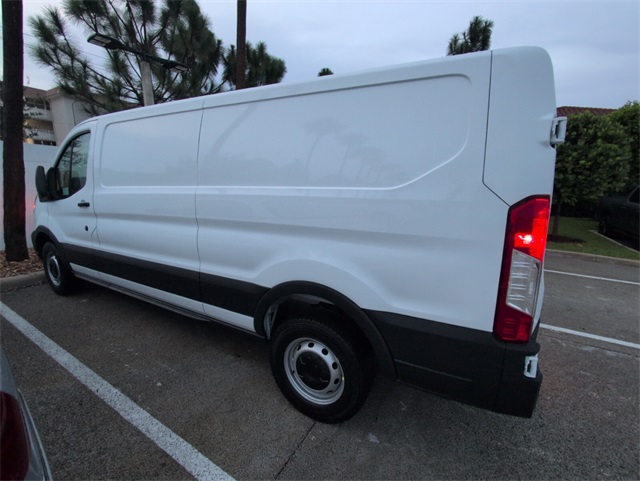 2025 Ford Transit Cargo Van photo 10