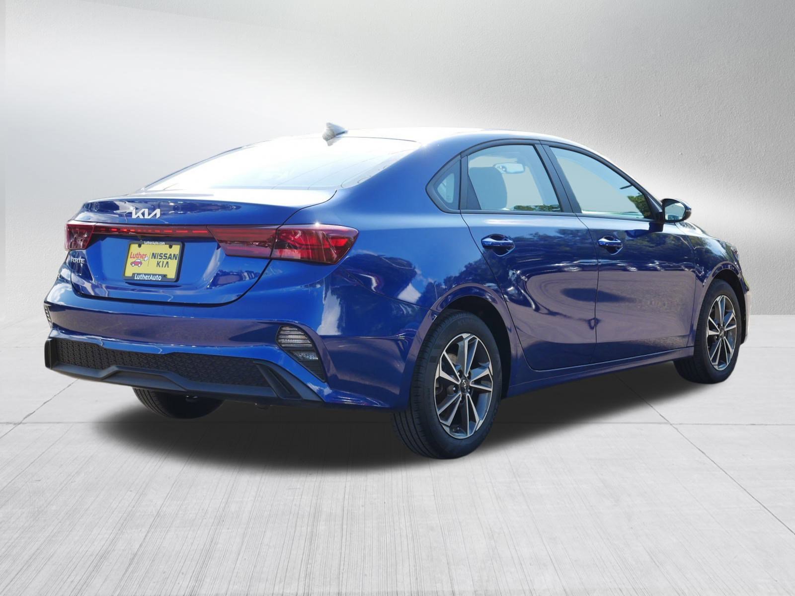 2023 Kia Forte LXS photo 7