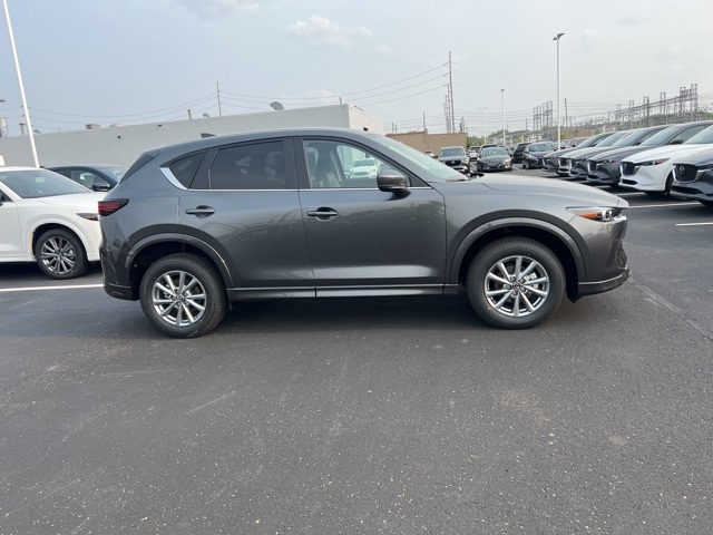 2025 Mazda CX-5 2.5 Select photo 4