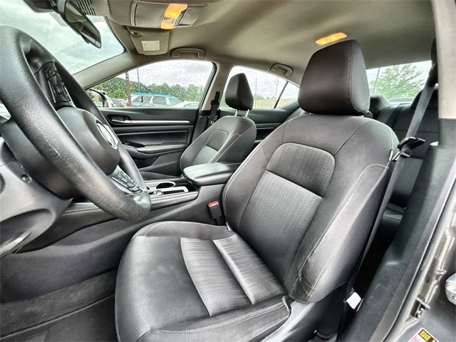 2023 Nissan Altima 2.5 SV photo 12