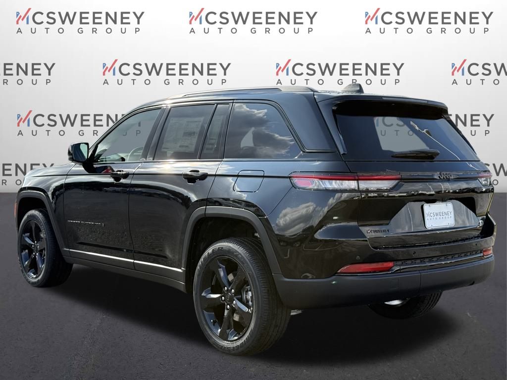 2025 Jeep Grand Cherokee Altitude X photo 3