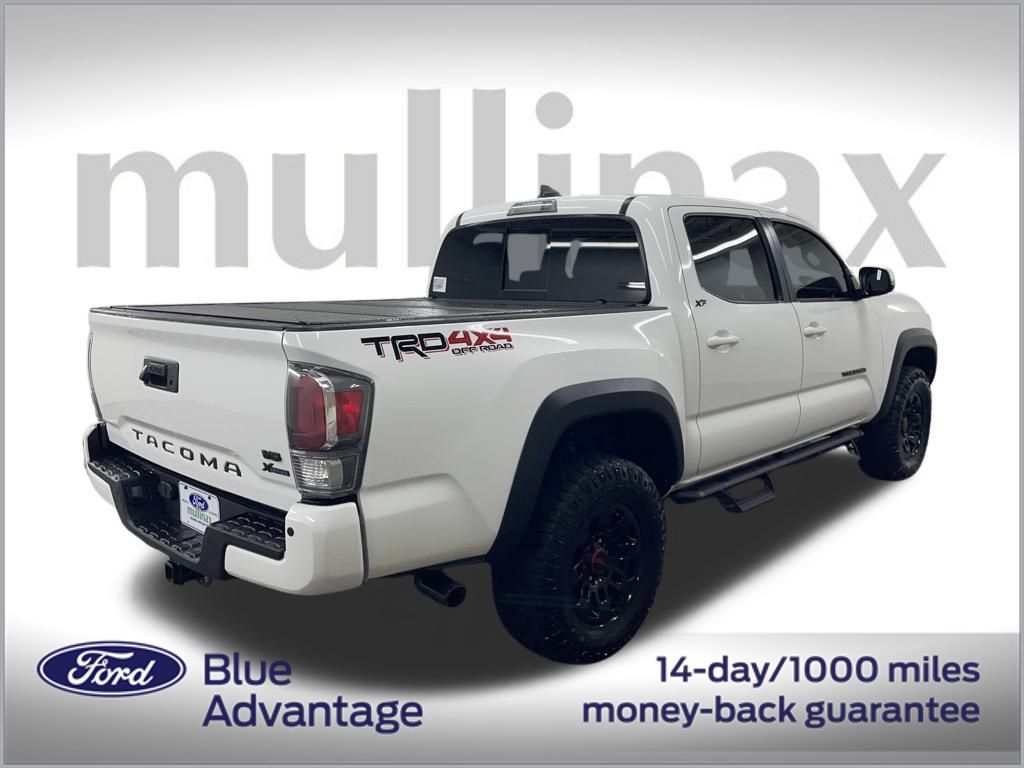 2023 Toyota Tacoma TRD Off-Road photo 3