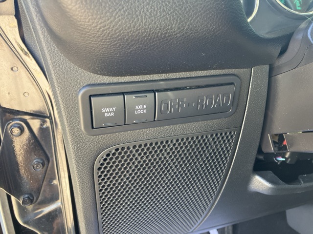 2015 Jeep Wrangler Unlimited Rubicon photo 25