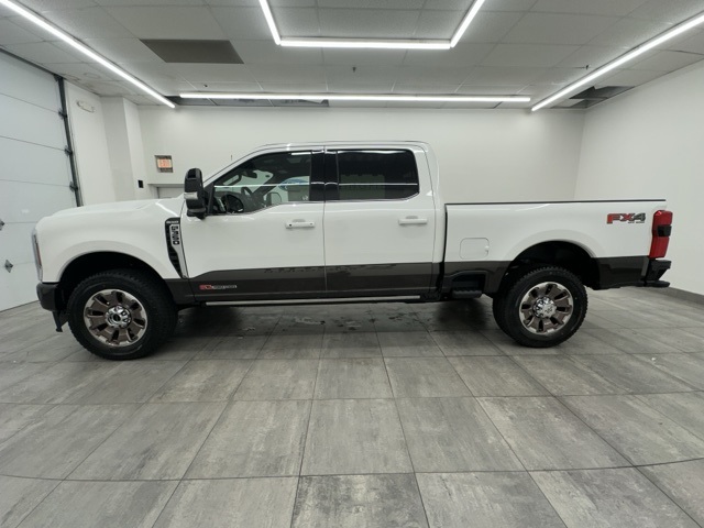 2025 Ford F-350 King Ranch photo 2