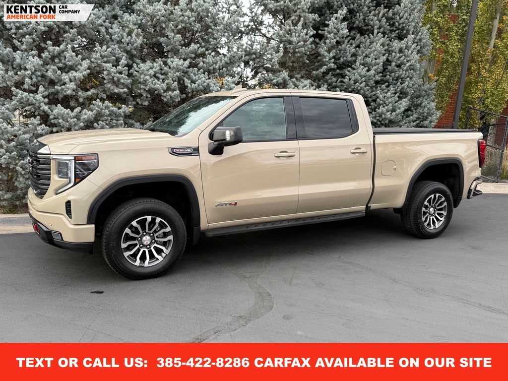 2022 GMC Sierra 1500 AT4's photo