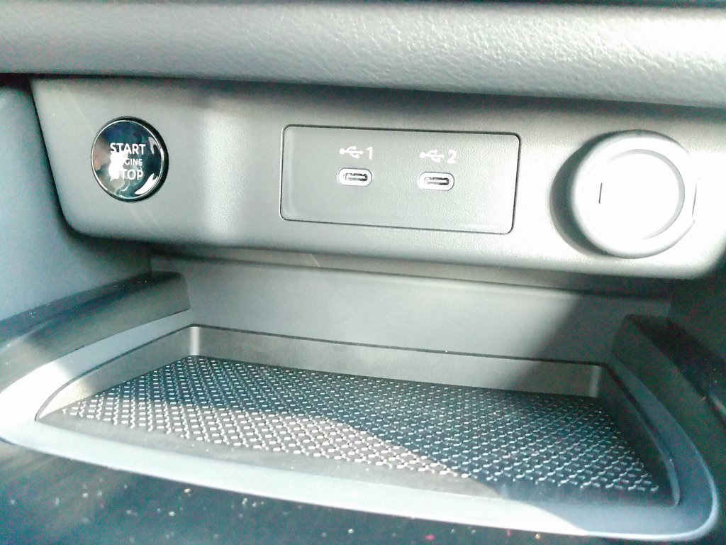 2026 Nissan Rogue SV photo 30