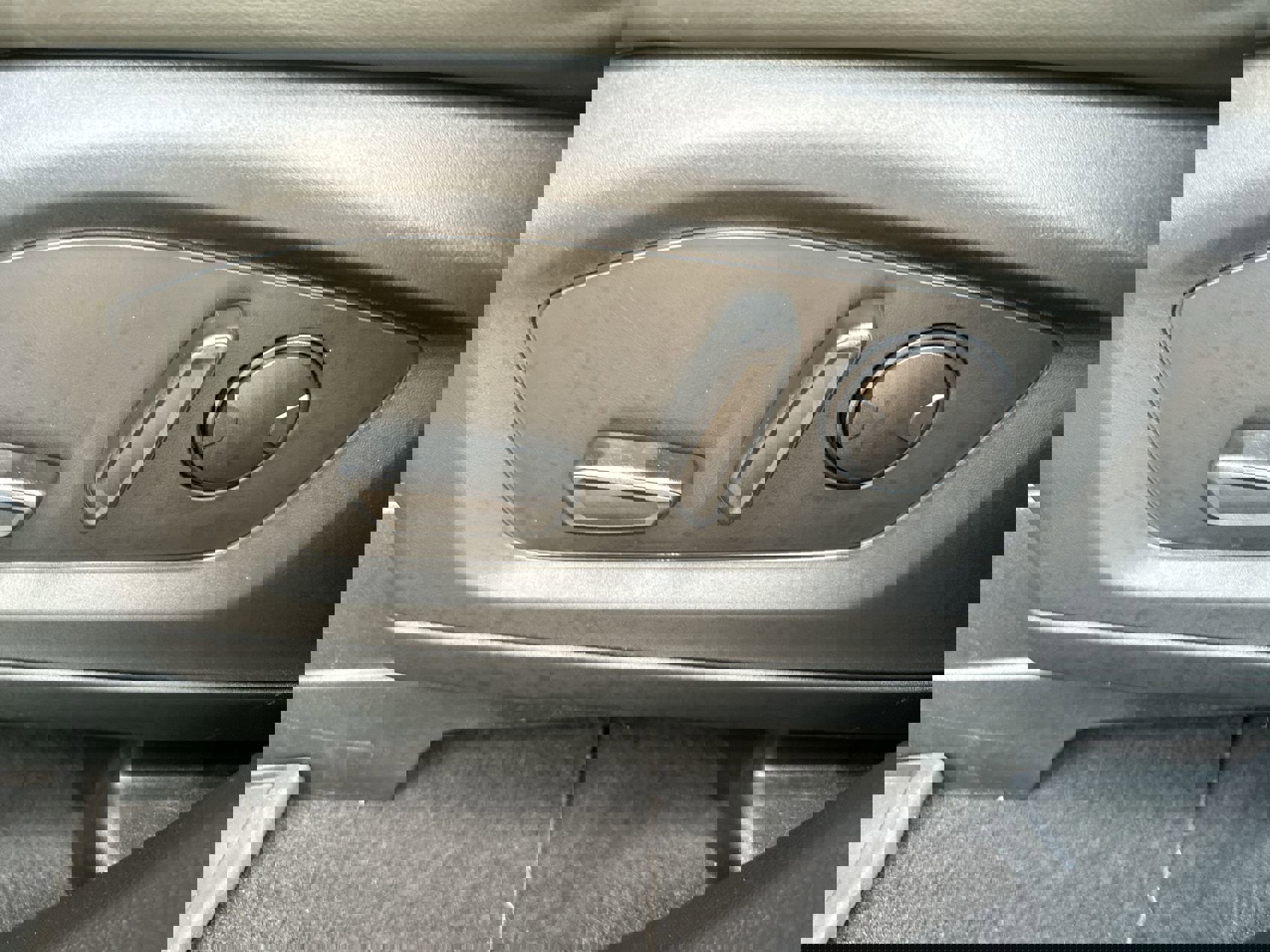 2023 Ford Explorer Timberline photo 12
