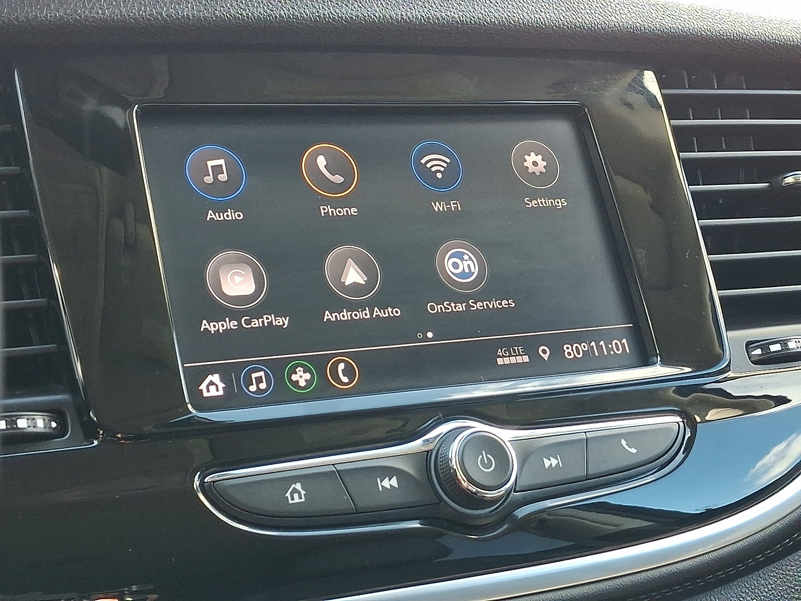 2022 Buick Encore Preferred photo 18