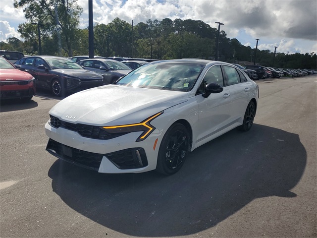 2026 Kia K5 GT-Line photo 4