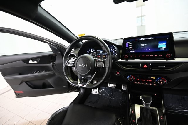 2023 Kia Forte GT-Line photo 27