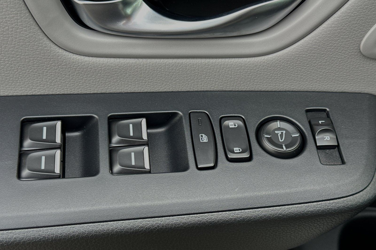 2025 Honda Pilot EX-L photo 11