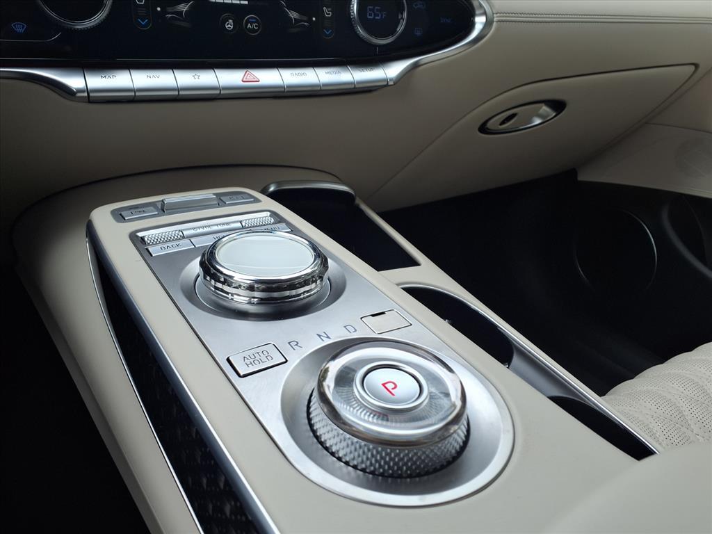 2022 Genesis GV70 3.5T Sport photo 17