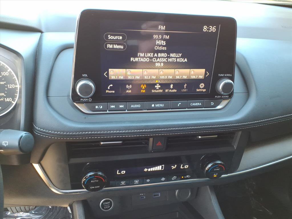 2023 Nissan Rogue SV photo 8
