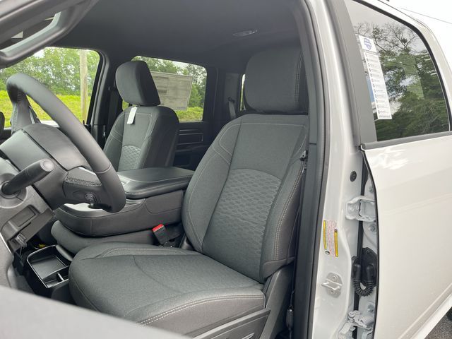 2025 Ram 2500 Big Horn photo 4