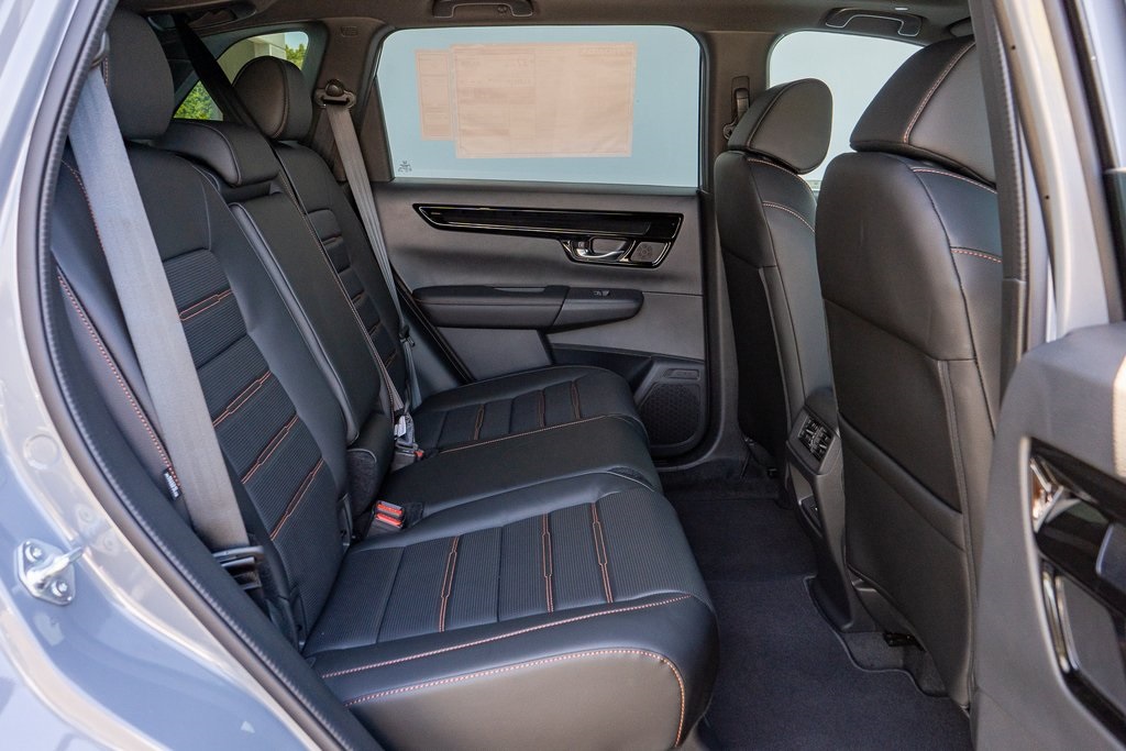 2026 Honda CR-V Hybrid Sport Touring photo 11