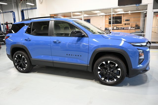 2026 Chevrolet Equinox RS photo 4