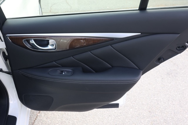 2018 Infiniti Q50 2.0t LUXE photo 16