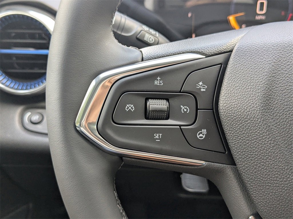 2025 Chevrolet Trax LT photo 19
