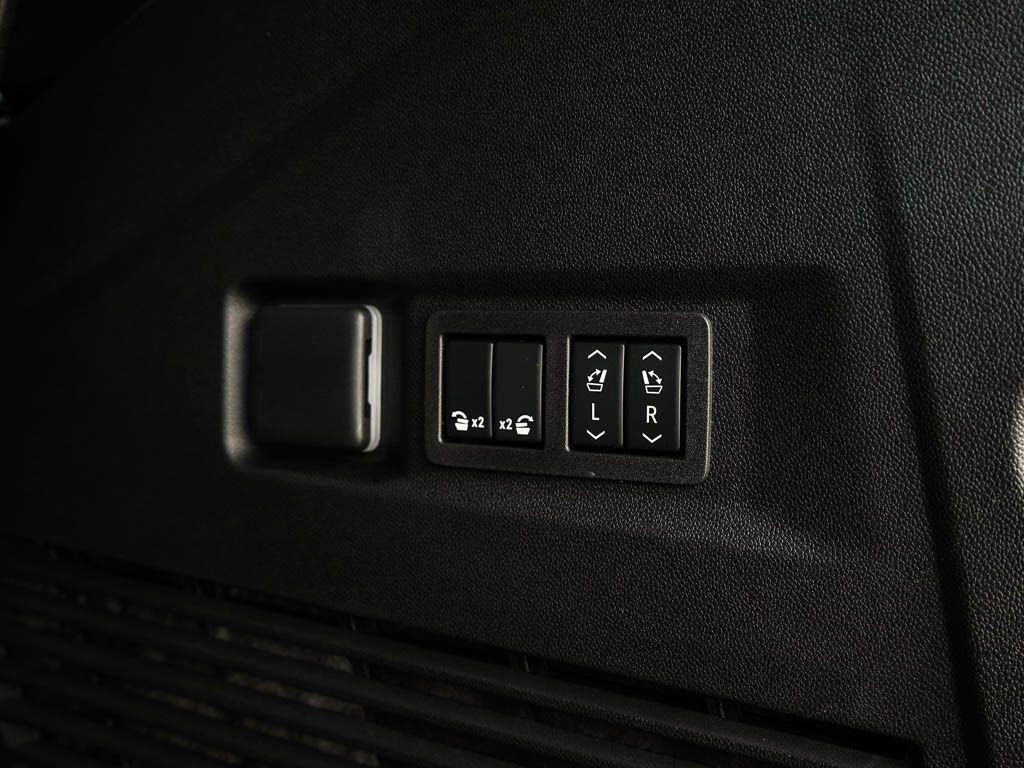 2025 Gmc Yukon Denali photo 7