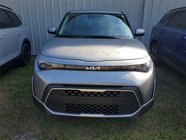 2025 Kia Soul LX S photo 2