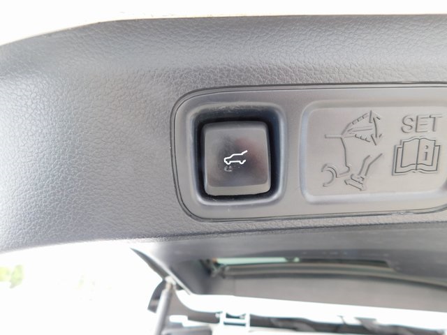 2022 Ford Expedition Limited photo 21