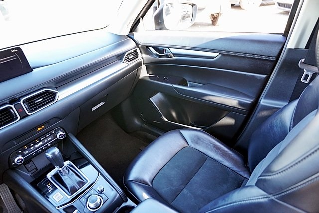 2021 Mazda CX-5 Touring photo 20