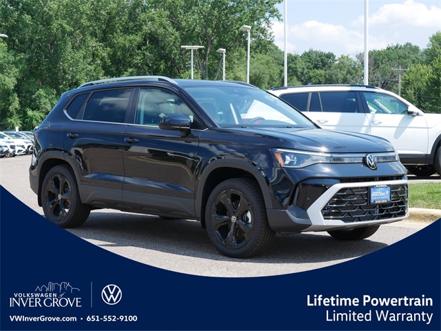 2025 Volkswagen Taos SEL's photo