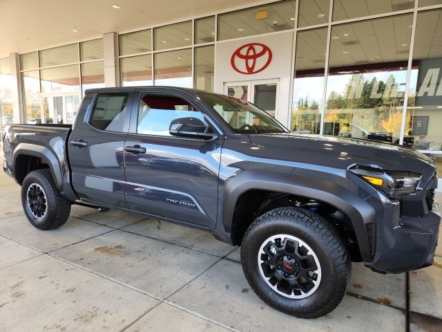 2025 Toyota Tacoma TRD Off-Road 4x4 Double Cab photo 3