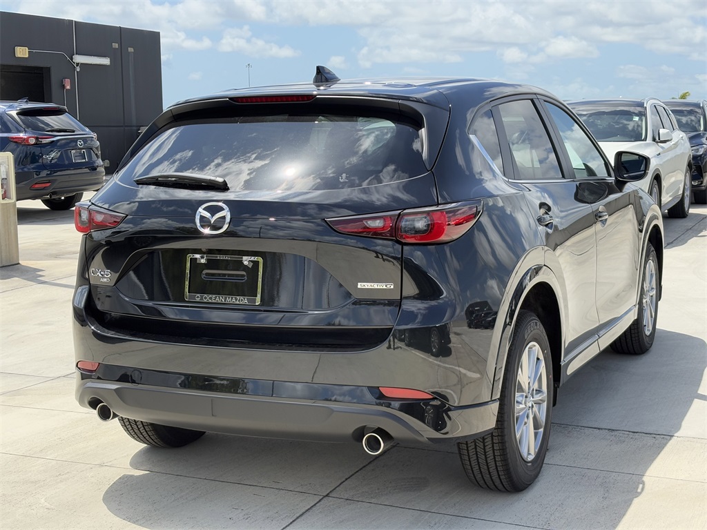 2025 Mazda CX-5 2.5 S Preferred photo 3