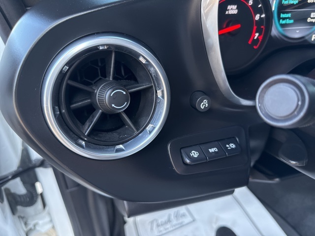 2017 Chevrolet Camaro SS photo 20